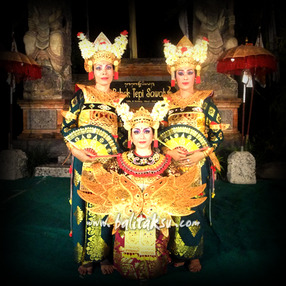 Legong Dewi Sri, Performance at Bebek Tepi Sawah, Legong Lasem