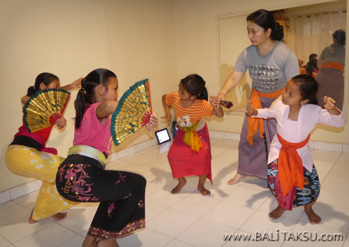 Youth Gamelan Group Starts Practicing Gamelan for Legong Dance 